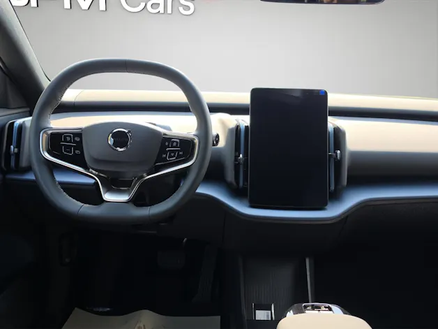 Volvo EX30 Cross Country P8 69 kWh AWD Plus