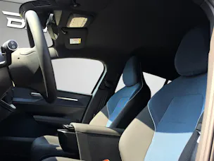 Volvo EX30 Cross Country P8 69 kWh AWD Plus