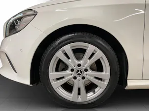 MERCEDES-BENZ A 220 4Matic 7G-DCT