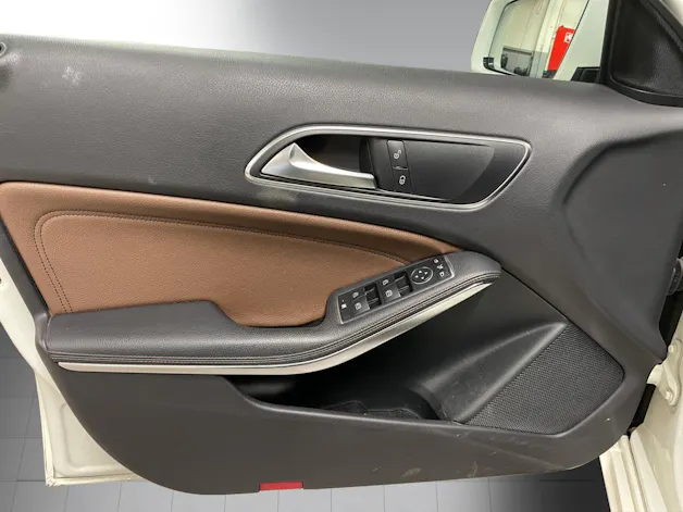 Mercedes-Benz A 220 4Matic 7G-DCT