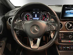 MERCEDES-BENZ A 220 4Matic 7G-DCT
