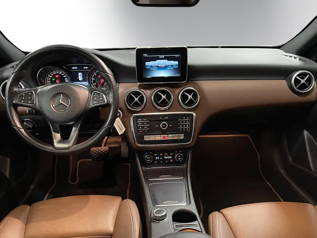 Mercedes-Benz A 220 4Matic 7G-DCT