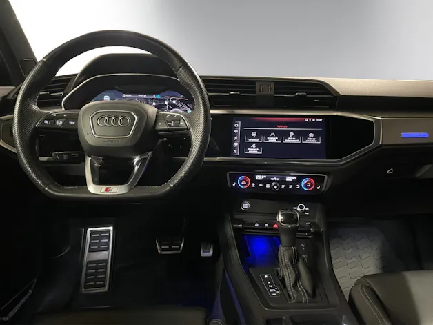 Audi Q3 40 TFSI S line quattro