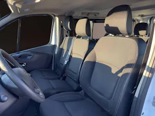 RENAULT Trafic Blue dCi 120 Passenger Life
