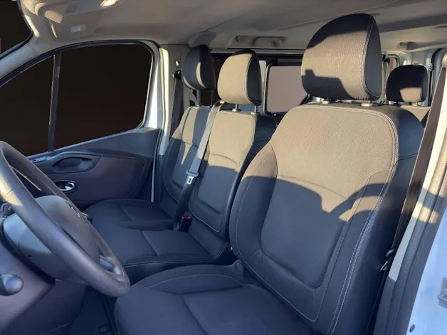 RENAULT Trafic Blue dCi 120 Passenger Life