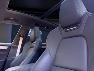PORSCHE Macan Turbo