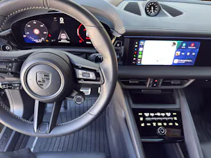 PORSCHE Macan Turbo