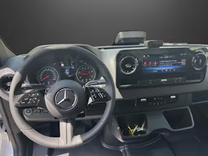 MERCEDES-BENZ Sprinter 319 CDI Lang 9G-TRONIC