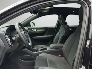 Volvo EC40 82kWh Twin Motor Performance AWD Xcentric Black Edition