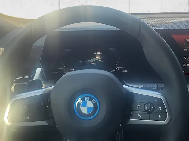 BMW iX1 xDrive 30 M Sport