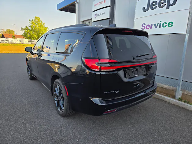 Chrysler Pacifica 3.6 V6 4x4 Limited 290PS / 7-Plätzer