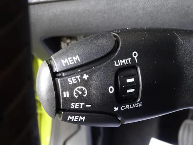 Peugeot 208 1.2 PureTech Style