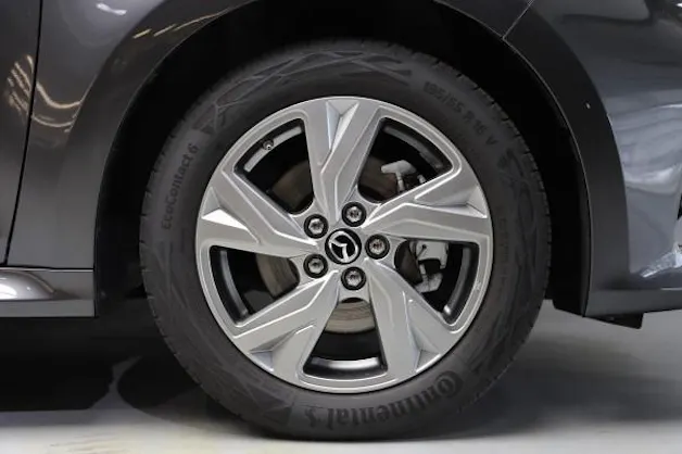 MAZDA 2 Hybrid Exclusive-line