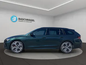 SKODA Octavia Combi 2.0 TSI DSG RS 30 Years Edition