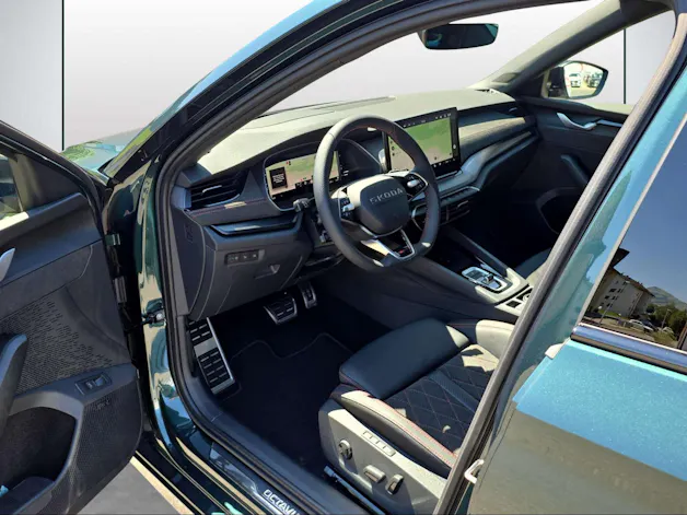 Škoda Octavia Combi 2.0 TSI DSG RS 30 Years Edition
