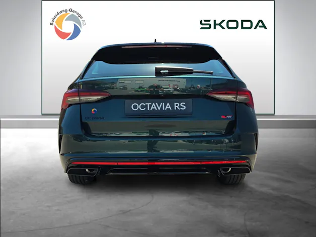 Škoda Octavia Combi 2.0 TSI DSG RS 30 Years Edition