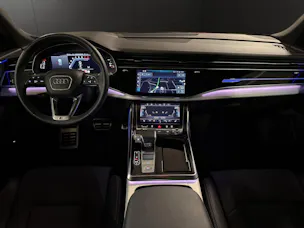 AUDI Q8 SUV 55 TFSI quattro tiptronic