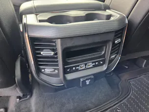 DODGE Ram 1500 5.7 V8 4x4 Limited 396PS / 3.5T AHK