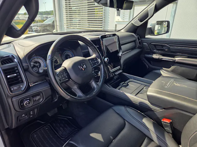 Dodge Ram 1500 5.7 V8 4x4 Limited 396PS / 3.5T AHK