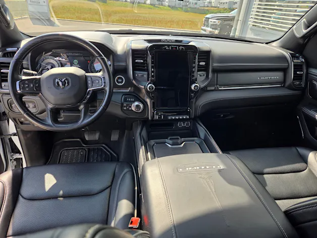 Dodge Ram 1500 5.7 V8 4x4 Limited 396PS / 3.5T AHK