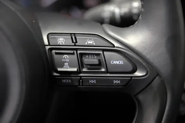MAZDA 2 Hybrid Exclusive-line