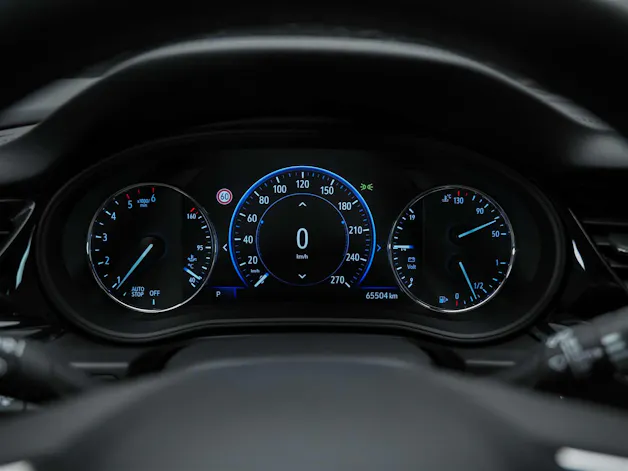 Opel Insignia 2.0 BiDTI Sports Tourer Excellence 4WD A. *Panorama*Matrix-LED*Head_up*Lenkradheizung*