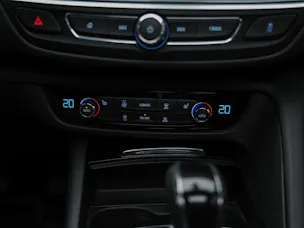 Opel Insignia 2.0 BiDTI Sports Tourer Excellence 4WD A. *Panorama*Matrix-LED*Head_up*Lenkradheizung*