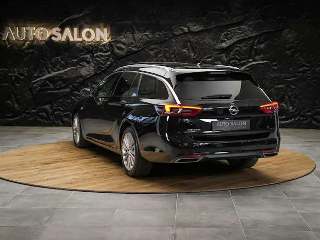 Opel Insignia 2.0 BiDTI Sports Tourer Excellence 4WD A. *Panorama*Matrix-LED*Head_up*Lenkradheizung*