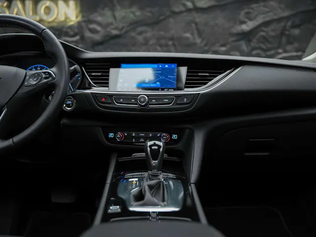 Opel Insignia 2.0 BiDTI Sports Tourer Excellence 4WD A. *Panorama*Matrix-LED*Head_up*Lenkradheizung*