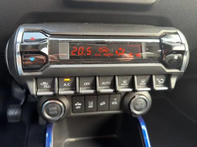 Suzuki Ignis 1.2i Piz S T Hy 4x4