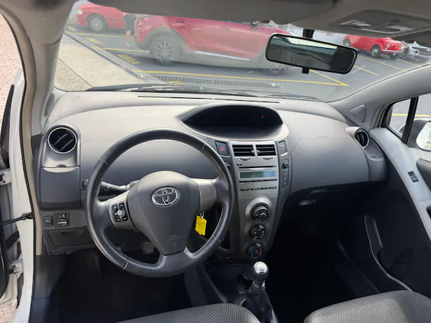 Toyota Yaris 1.33 Linea Sol