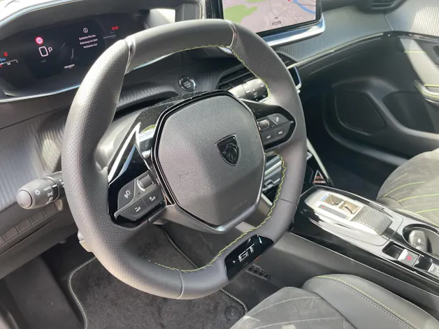 Peugeot 208 NEW 1.2 Hybrid 145 GT