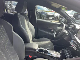 Peugeot 208 NEW 1.2 Hybrid 145 GT