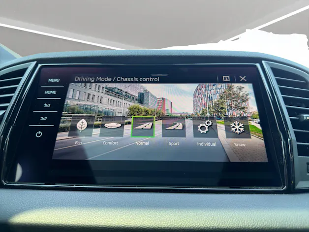 Škoda Karoq 2.0 TSI SportLine 4x4 DSG