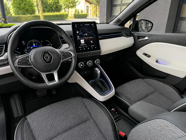 Renault Clio 1.6 E-Tech Intens
