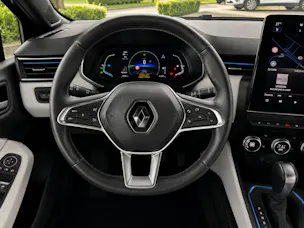 Renault Clio 1.6 E-Tech Intens