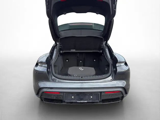 Porsche Taycan Cross Turismo 4