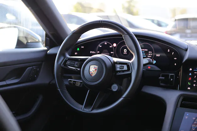 Porsche Taycan Cross Turismo 4