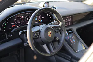 Porsche Taycan Cross Turismo 4