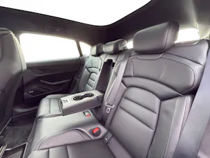 Porsche Taycan Cross Turismo 4