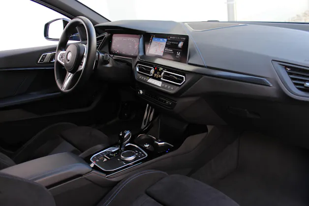 BMW M135i xDrive *MISANO BLAU METALLIC*