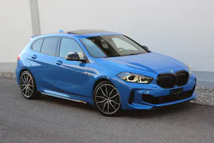 BMW M135i xDrive *MISANO BLAU METALLIC*