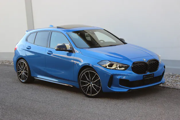 BMW M135i xDrive *MISANO BLAU METALLIC*