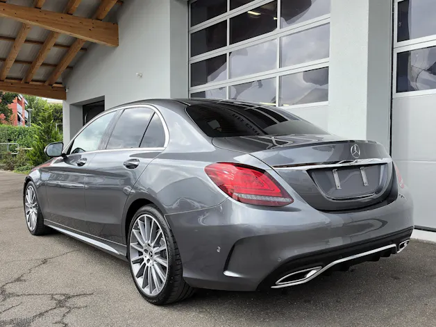 Mercedes-Benz C 220 d AMG Line 9G-Tronic