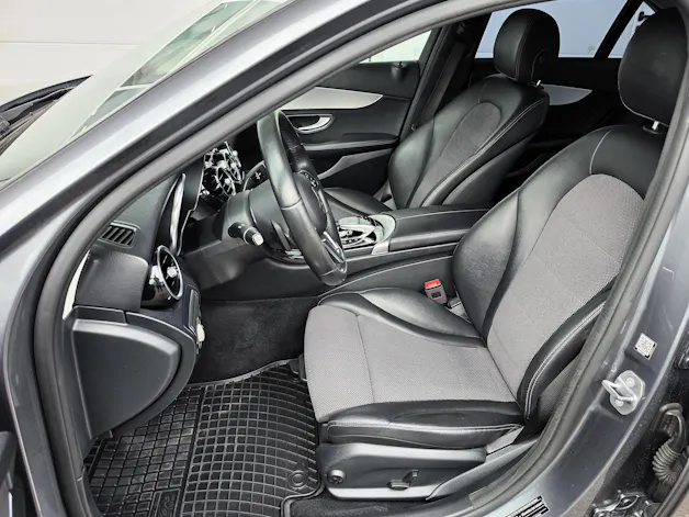 Mercedes-Benz C 220 d AMG Line 9G-Tronic