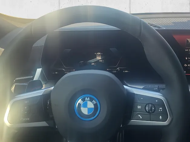 BMW iX1 xDrive 30 M Sport