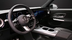 MERCEDES-BENZ GLB 200 4Matic 8G-Tronic