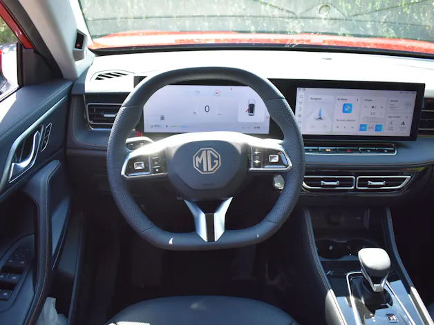 MG HS 1.5 T HEV Luxury
