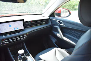 MG HS 1.5 T HEV Luxury
