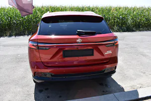 MG HS 1.5 T HEV Luxury